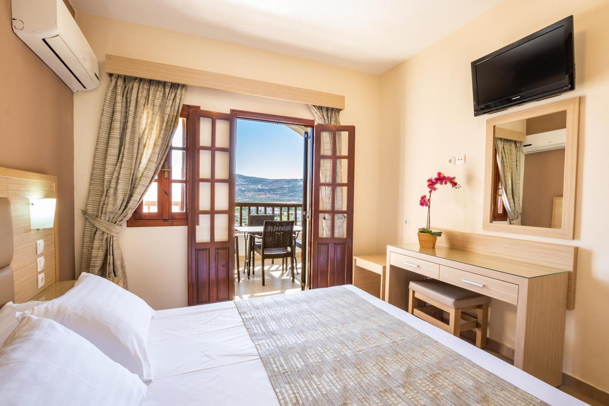 Aphrodite Luxury Studios & Apartments Karpathos Bagian luar foto