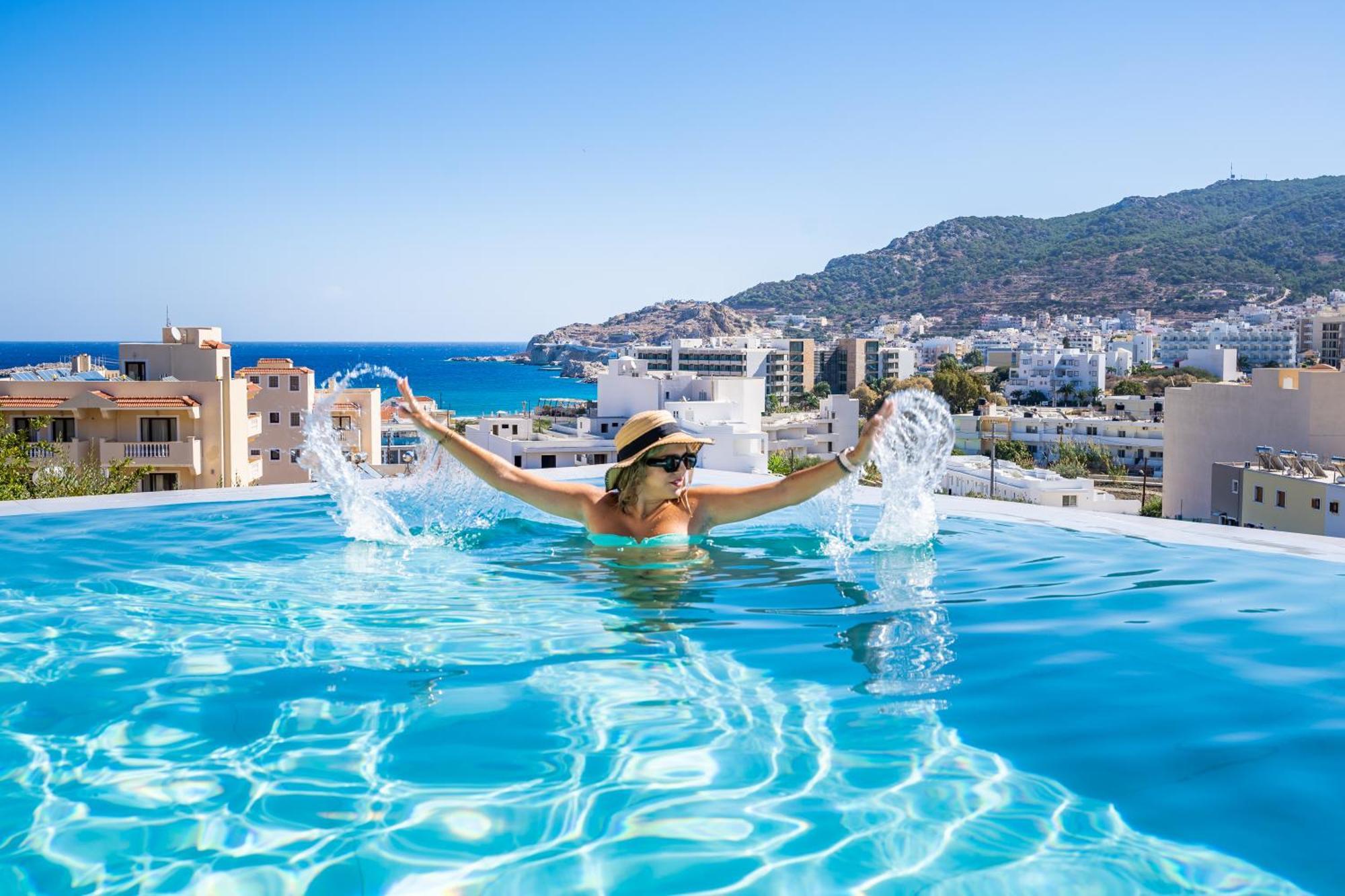Aphrodite Luxury Studios & Apartments Karpathos Bagian luar foto