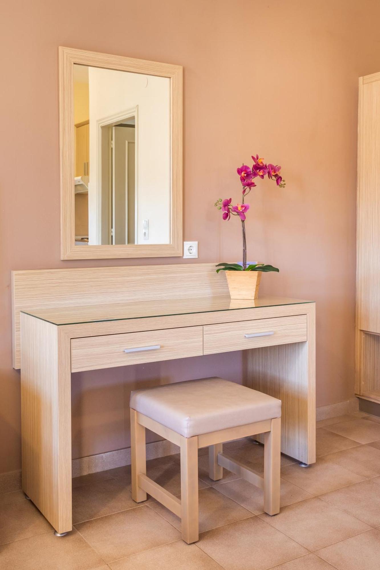 Aphrodite Luxury Studios & Apartments Karpathos Bagian luar foto